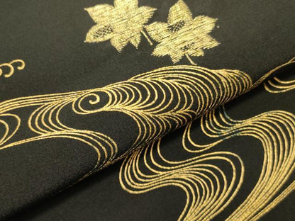 平和屋着物●九寸名古屋帯　刺繍　流水楓文　黒地　金彩　正絹　逸品　DABE1806op