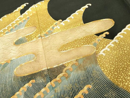 平和屋着物■豪華黒留袖　駒刺繍　立波文　金彩　正絹　逸品　DABE2538cd