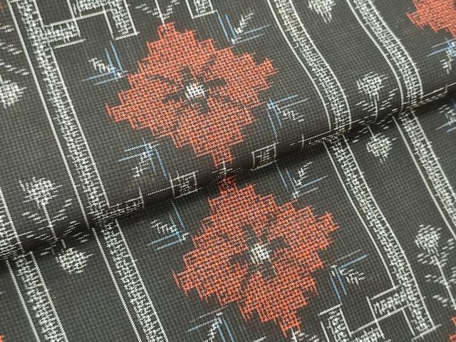 平和屋着物●本場村山大島紬　菱花文　正絹　逸品　未使用　CABB4631yc 平和屋着物○本場大島紬 白大島 9マルキ 流水草花文 正絹 逸品 未使用