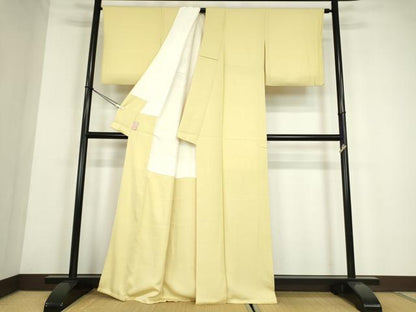 平和屋着物●上質な色無地　霞地紋　淡黄色　正絹　逸品　DABE4020az