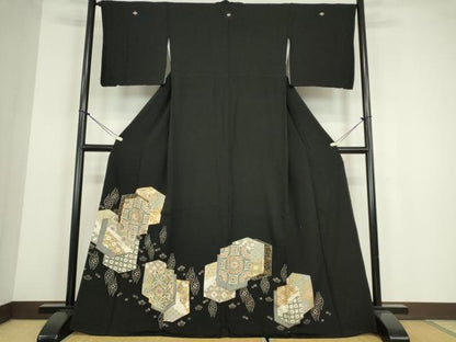 平和屋着物●豪華黒留袖　駒刺繍　正倉院花文　金彩　正絹　逸品　DABE4021az