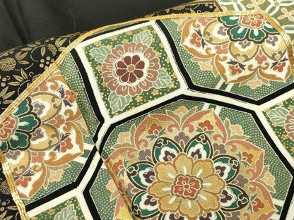 平和屋着物●豪華黒留袖　駒刺繍　正倉院花文　金彩　正絹　逸品　DABE4021az