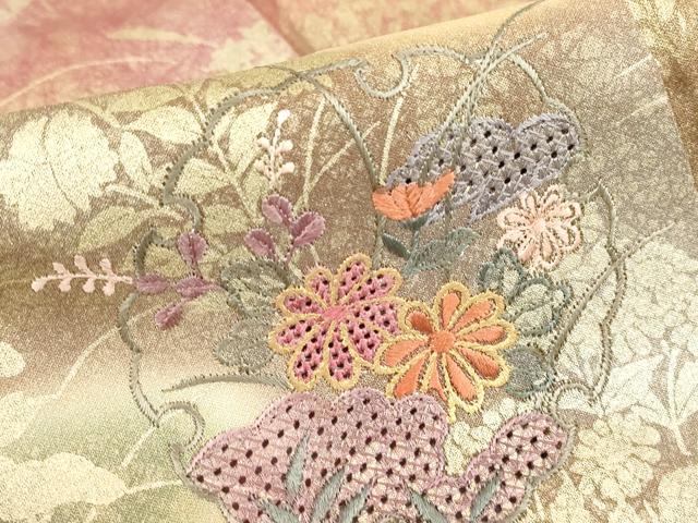 平和屋着物▽中国三大刺繍　スワトウ刺繍　汕頭刺繍　訪問着　単衣　雪輪花文　暈し染め　金彩　正絹　逸品　DABE4189az