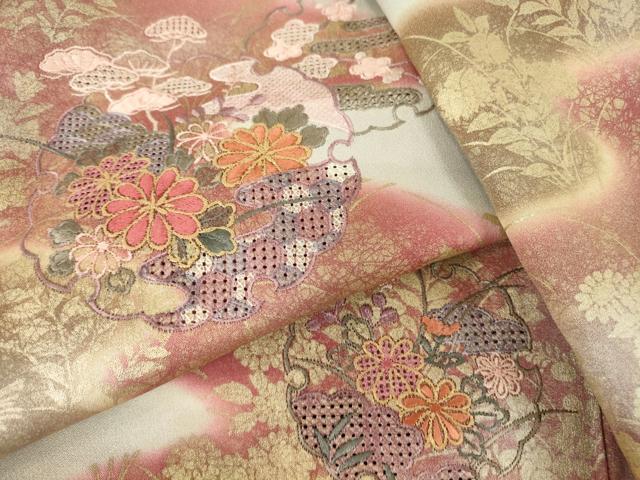 平和屋着物▽中国三大刺繍　スワトウ刺繍　汕頭刺繍　訪問着　単衣　雪輪花文　暈し染め　金彩　正絹　逸品　DABE4189az