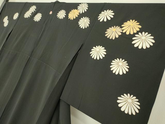 平和屋着物▽訪問着　単衣　駒刺繍　菊文　黒地　金彩　正絹　逸品　DABE4316az