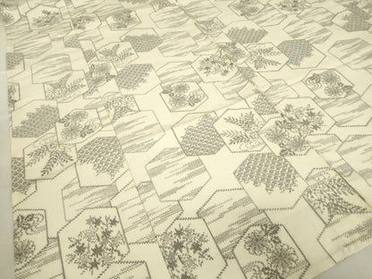 平和屋着物▽上質な紬　単衣　亀甲花文　正絹　逸品　DABE4387az