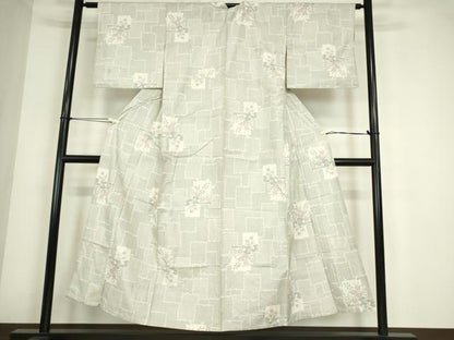平和屋着物▽本場大島紬　白大島　単衣　破れ色紙花文　120亀甲　正絹　逸品　DABE4398az