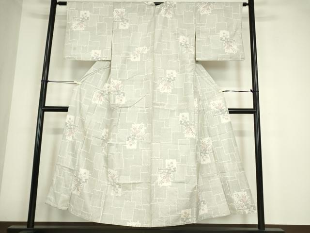平和屋着物▽本場大島紬　白大島　単衣　破れ色紙花文　120亀甲　正絹　逸品　DABE4398az