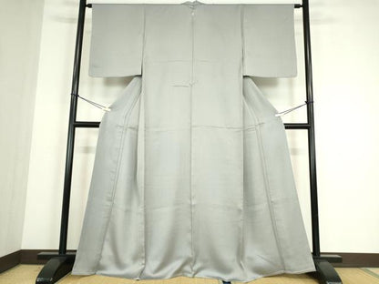 平和屋着物▽上質な色無地　単衣　紗綾型地紋　銀鼠色　正絹　逸品　DABE4557az
