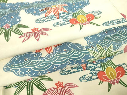 平和屋着物▽上質な紬　単衣　型染め　雲取り花文　正絹　逸品　DABE4685az