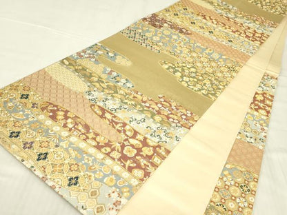 平和屋着物▼六通柄袋帯　霞取り宝づくし花文　金糸　引箔　鈴乃屋扱い　正絹　逸品　DABE4769az