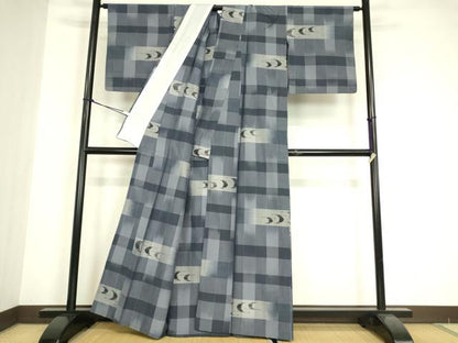 平和屋着物▽上質な紬　単衣　横段絣文　正絹　逸品　DABE4809az