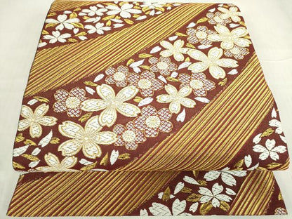 平和屋着物▼六通柄袋帯　舞桜文　金糸　正絹　逸品　DABE4885az