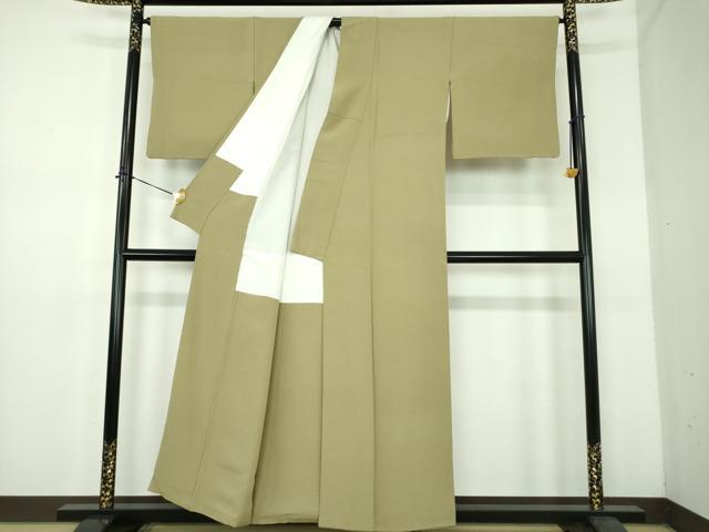 平和屋着物●本加賀友禅作家　直江良三監修　色無地　鶸茶色　正絹　逸品　DABE5150ps