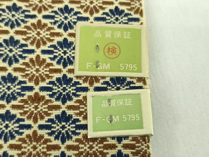 平和屋着物●男性　本場筑前博多織　両面　角帯　花菱文　正絹　逸品　未使用　DABE5227ps