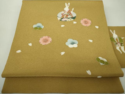 平和屋着物●九寸名古屋帯　兎　一寸法師　舞桜　鬼しぼ縮緬　金彩　正絹　逸品　未使用　DABE5321ps