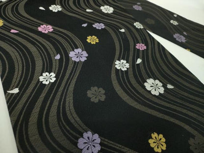 平和屋着物●九寸名古屋帯　唐織　流水桜　黒地　正絹　逸品　未使用　DABE5327ps