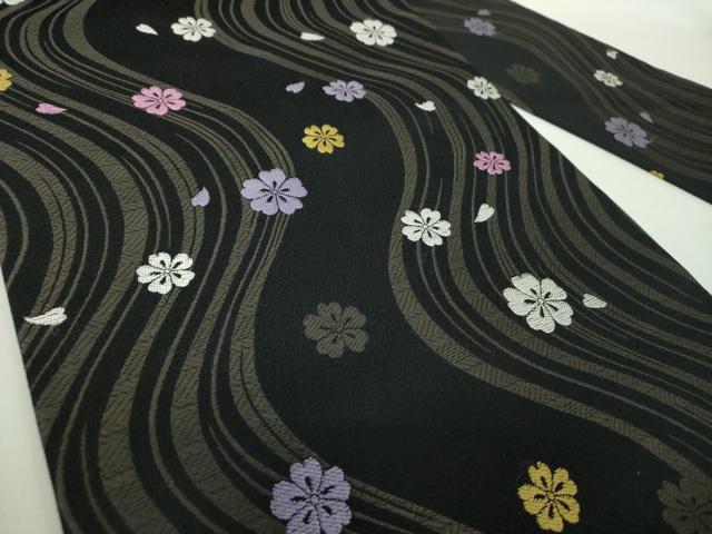 平和屋着物●九寸名古屋帯　唐織　流水桜　黒地　正絹　逸品　未使用　DABE5327ps