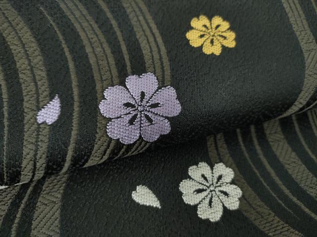 平和屋着物●九寸名古屋帯　唐織　流水桜　黒地　正絹　逸品　未使用　DABE5327ps