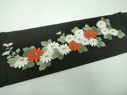 平和屋着物●塩瀬　九寸名古屋帯　手描き　草花文　黒地　金彩　正絹　逸品　DABE5350ps