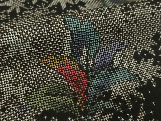 平和屋着物●本場大島紬　7マルキ　更紗花唐草文　正絹　逸品　DABE5359ps