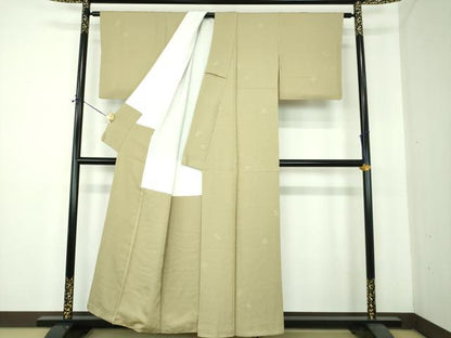 平和屋着物●本加賀友禅作家　梶山伸監修　色無地　吉祥花地紋　榛色　正絹　逸品　DABE5376ps