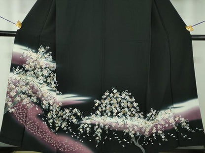 平和屋着物●豪華黒留袖　刺繍　夜桜　暈し染め　金銀彩　やまと誂製　正絹　逸品　DABE5381ps