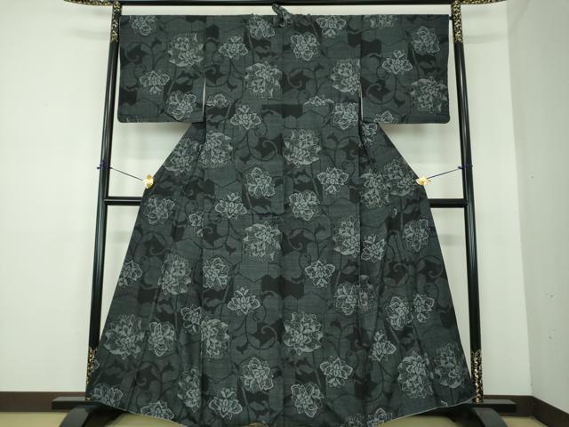 平和屋着物●本場結城紬　重要無形文化財　100亀甲　更紗花文　正絹　逸品　DABE5395ps
