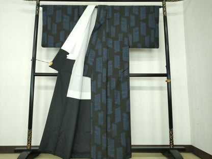 平和屋着物●本場大島紬　9マルキ　草花文　正絹　逸品　DABE5403ps