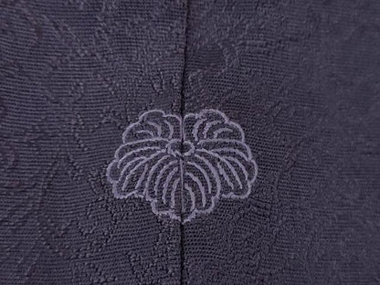 平和屋着物●上質な色無地　作家物　瓢箪花唐草地紋　濃鼠色　正絹　逸品　未使用　DABE5405ps