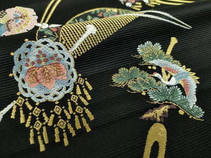 平和屋着物●西陣の老舗　1782年創業　山下織物　六通柄袋帯　唐織　若采集　黒地　金銀糸　正絹　逸品　DABE5503ps