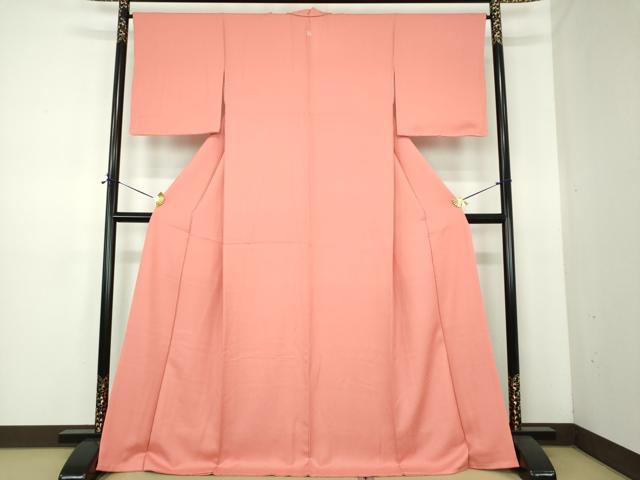 平和屋着物●上質な色無地　紋意匠　珊瑚朱色　ロング丈　正絹　逸品　未使用　DABE5639ps