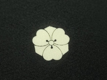 平和屋着物●豪華黒留袖　梅松文　金銀彩　正絹　逸品　DABE5645ps