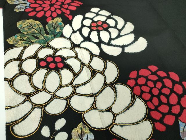 平和屋着物●豪華振袖　舞花文　黒地　金彩　正絹　逸品　DABE5650ps