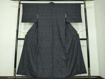 平和屋着物●結城紬　亀甲柄　三越扱い　正絹　逸品　DABE5651ps