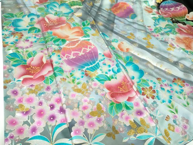 平和屋着物●豪華振袖　舞蝶花文　気球　綿毛　暈し染め　金銀彩　正絹　逸品　DABE5654ps