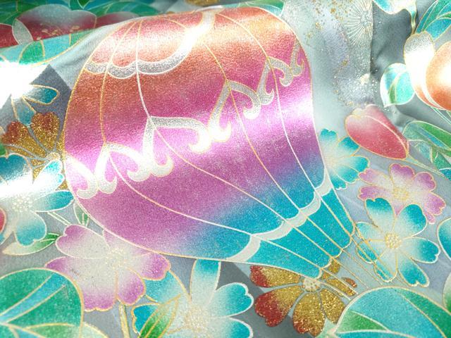 平和屋着物●豪華振袖　舞蝶花文　気球　綿毛　暈し染め　金銀彩　正絹　逸品　DABE5654ps