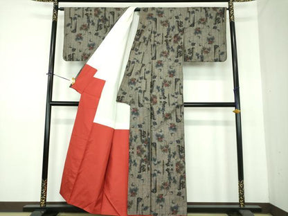 平和屋着物●本場大島紬　9マルキ　草花文　正絹　逸品　DABE5657ps