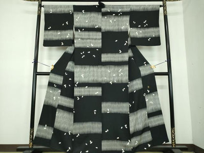 平和屋着物●上質な小紋　作家物　舞桜　竹節　黒地　正絹　逸品　DABE5665ps