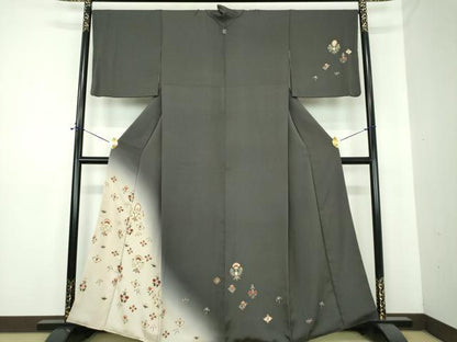 平和屋着物●訪問着　駒刺繍　更紗花文　暈し染め　金彩　正絹　逸品　DABE5667ps