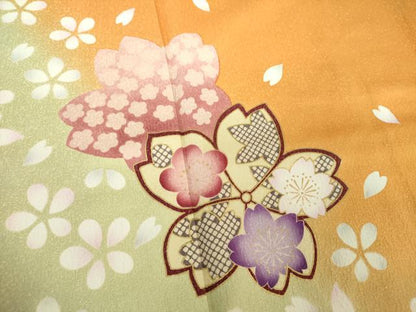 平和屋着物●豪華振袖　舞桜　暈し染め　金彩　銀通し地　正絹　逸品　DABE5682ps