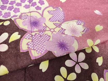 平和屋着物●豪華振袖　舞桜　暈し染め　金彩　銀通し地　正絹　逸品　DABE5686ps