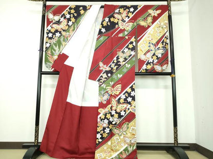 平和屋着物●小振袖　二尺袖　駒刺繍　舞桜　舞蝶花文　金彩　正絹　逸品　DABE5694ps