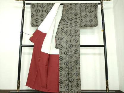 平和屋着物●本場大島紬　龍郷絣　花菱文　正絹　逸品　DABE5699ps