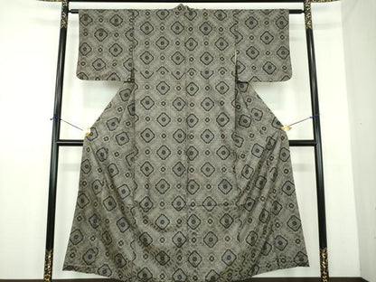 平和屋着物●本場大島紬　龍郷絣　花菱文　正絹　逸品　DABE5699ps