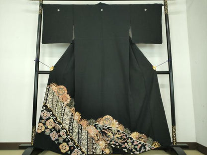 平和屋着物●豪華黒留袖　駒刺繍　鳳凰花丸文　金彩　正絹　逸品　DABE5846ps