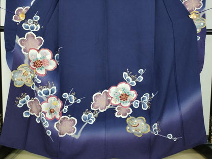 平和屋着物●豪華振袖　駒刺繍　宝尽くし　枝梅　暈し染め　金彩　正絹　逸品　DABE5862ps