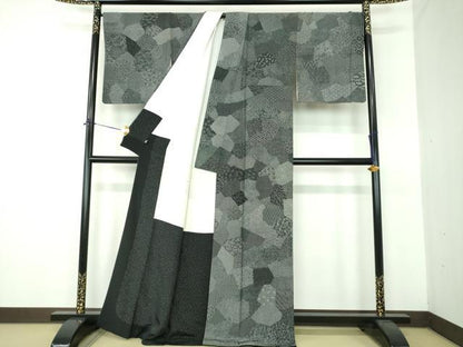 平和屋着物●伝統工芸士　保科土山　江戸小紋　切嵌吉祥小紋柄　黒地　正絹　逸品　DABE5890ps