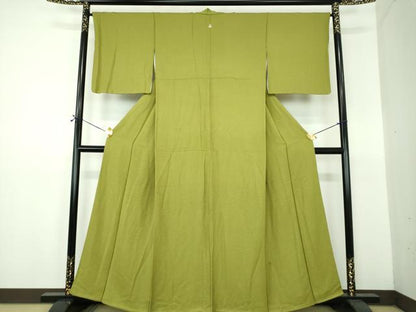 平和屋着物●上質な色無地　草花地紋　草色　正絹　逸品　DABE5891ps