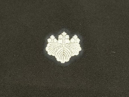 平和屋着物■黒留袖　刺繍　流水飛鶴松文　銀彩　洗える着物　DABE6087cm